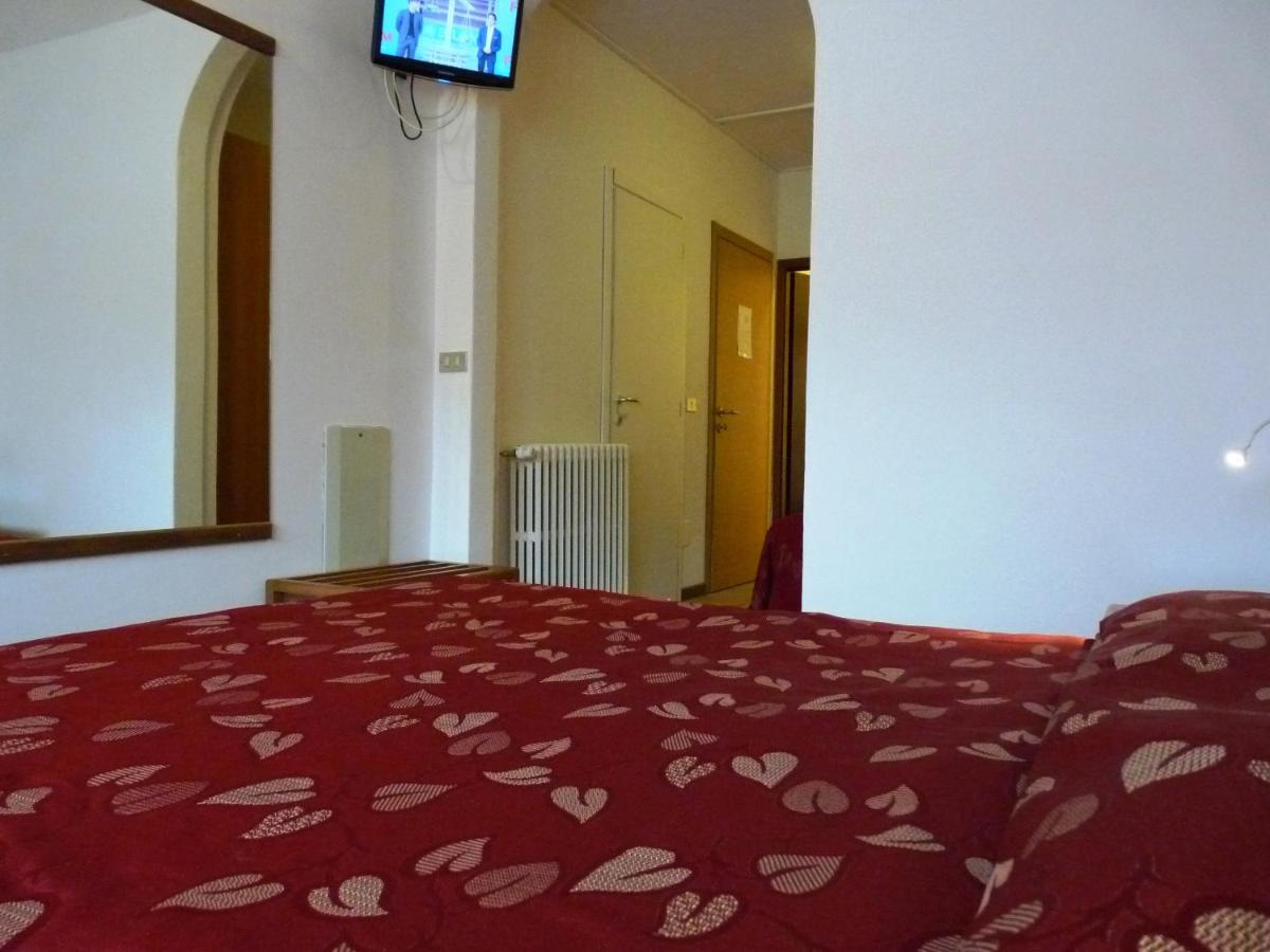 Hotel La Rosa Teglio Eksteriør billede