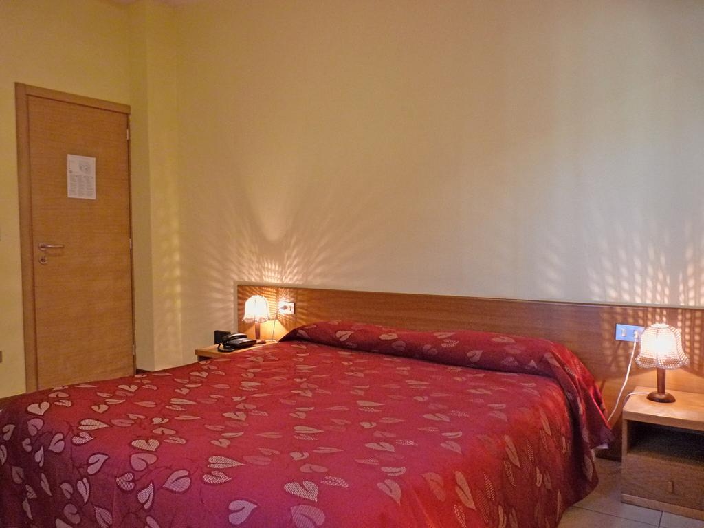 Hotel La Rosa Teglio Værelse billede