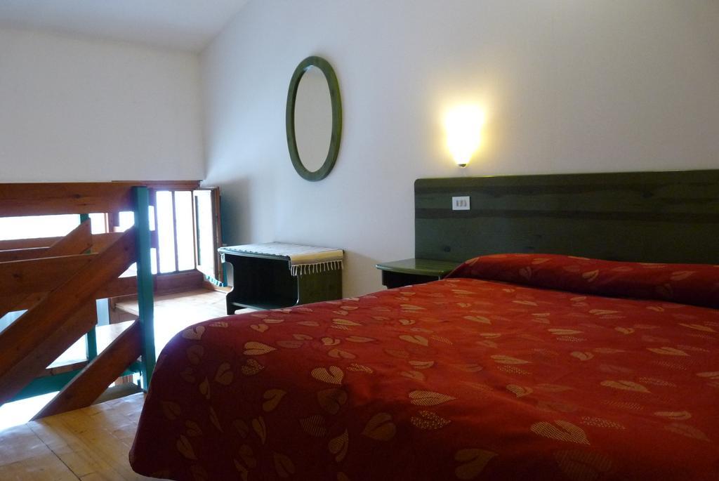 Hotel La Rosa Teglio Eksteriør billede