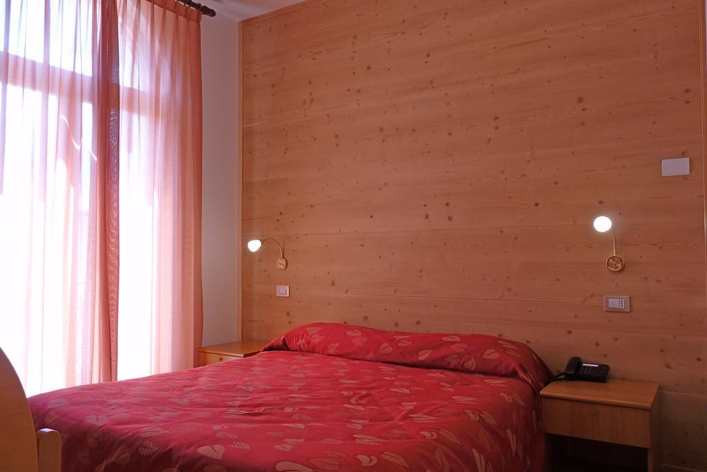 Hotel La Rosa Teglio Eksteriør billede