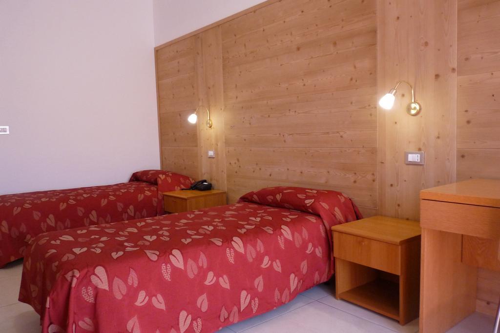 Hotel La Rosa Teglio Eksteriør billede