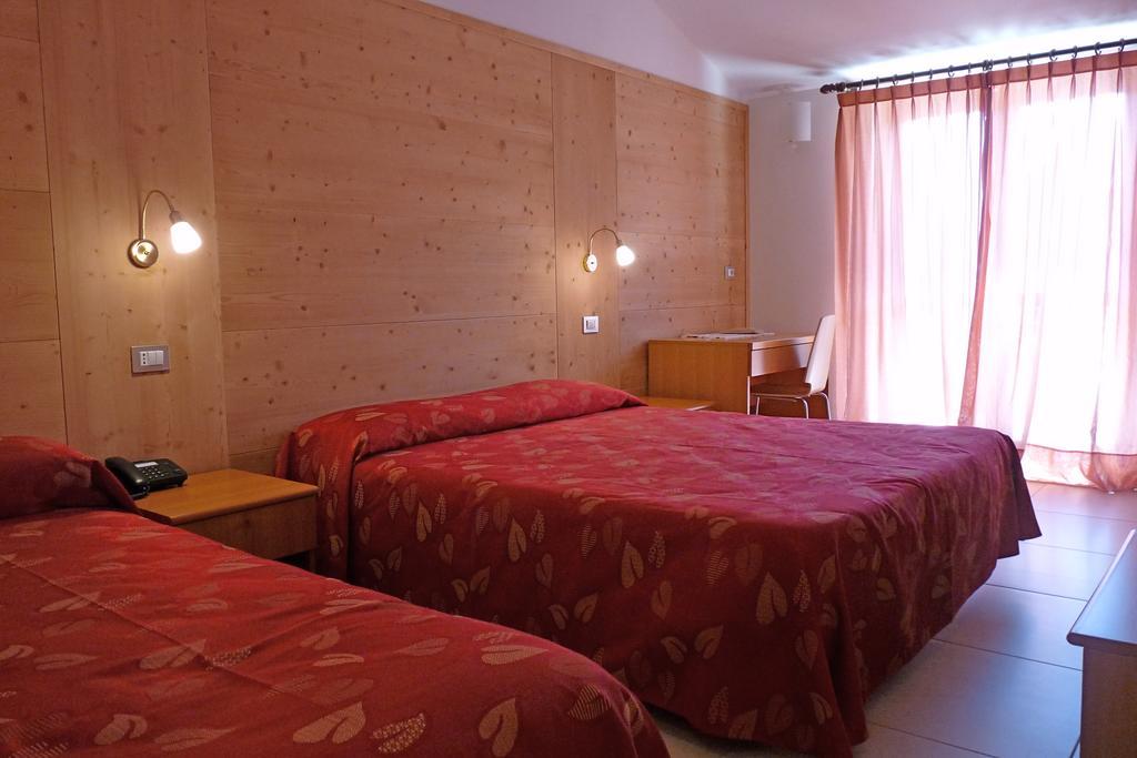 Hotel La Rosa Teglio Eksteriør billede